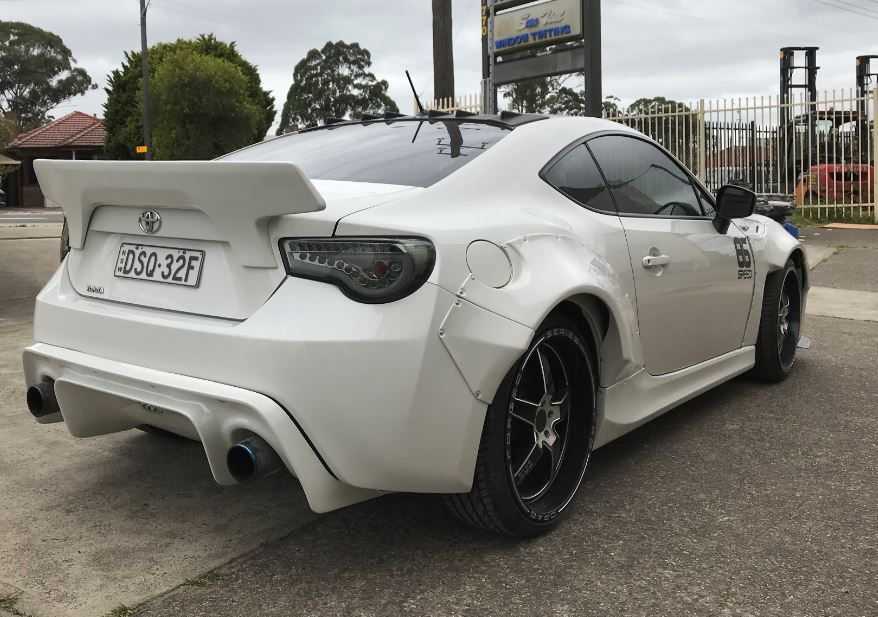 Wide Body R86 CARMATE Toyota 86 2011 - Up